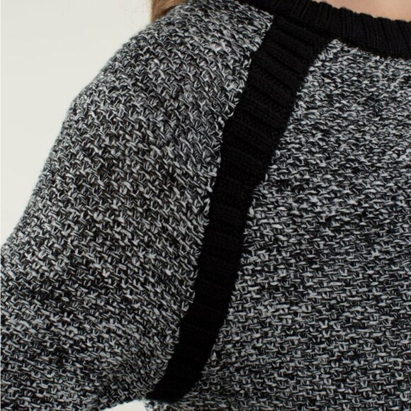 Lululemon Merino Wool Chunky Knit Oversized Sweater 6 NWOT - Picture 5 of 13